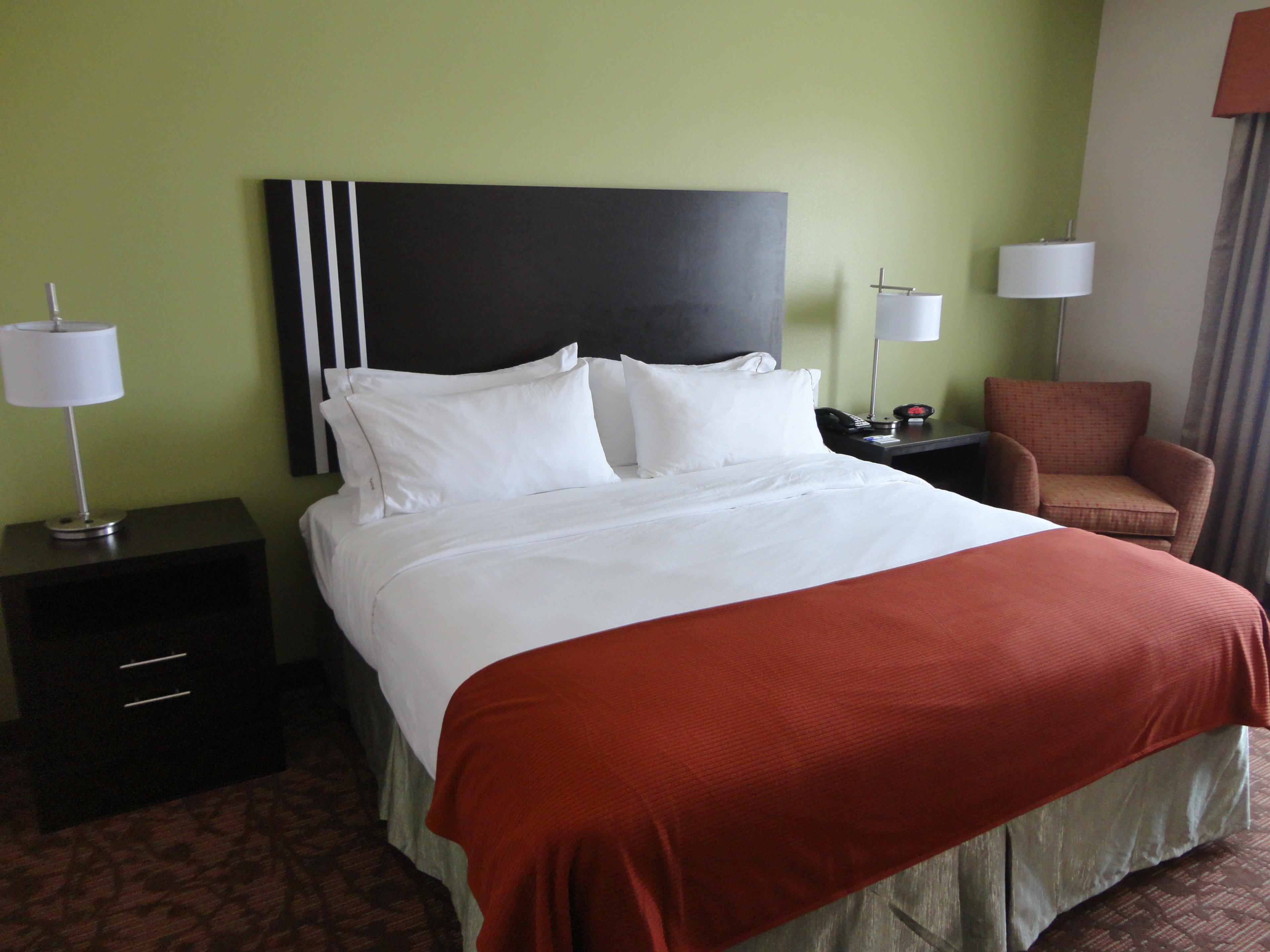 Holiday Inn Express Kenedy By Ihg Exterior foto