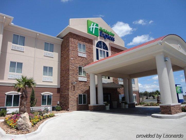 Holiday Inn Express Kenedy By Ihg Exterior foto